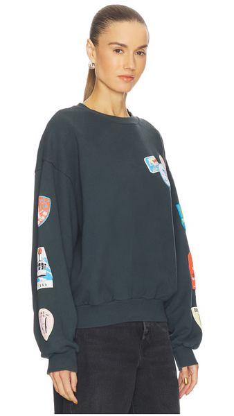 SKI PATCH & PASS COLLECTOR OVERSIZED CREW SWEATSHIRT