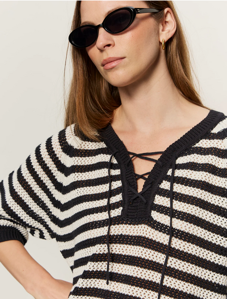 LACE UP SWEATER TEE BLACK/CHALK