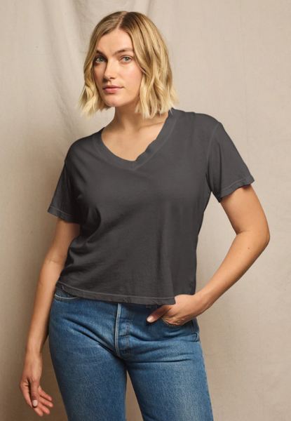 HENDRIX COTTON BOXY V NECK TEE